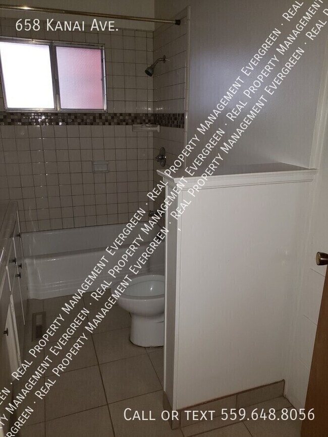 Building Photo - 658 W Kanai Ave