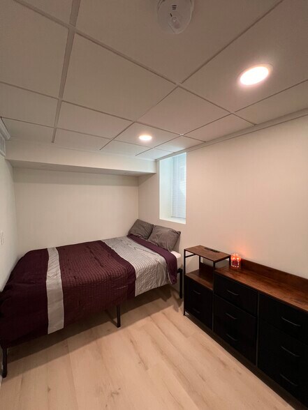 Building Photo - 18 Rustic W