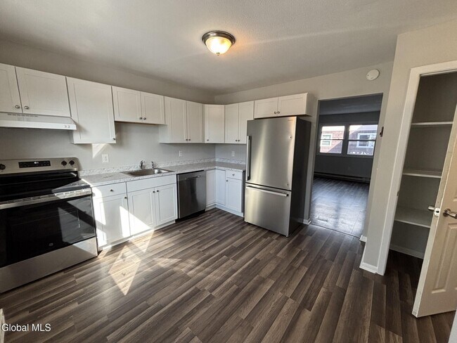 Building Photo - 22 Church St Ext