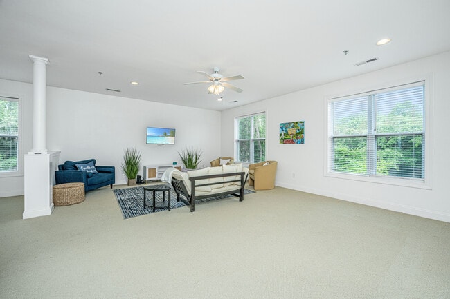 Building Photo - 7331 Indigo Palms Way