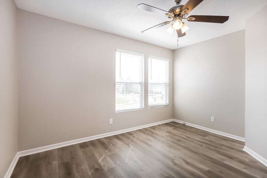 Building Photo - 1904 Breakwater Dr