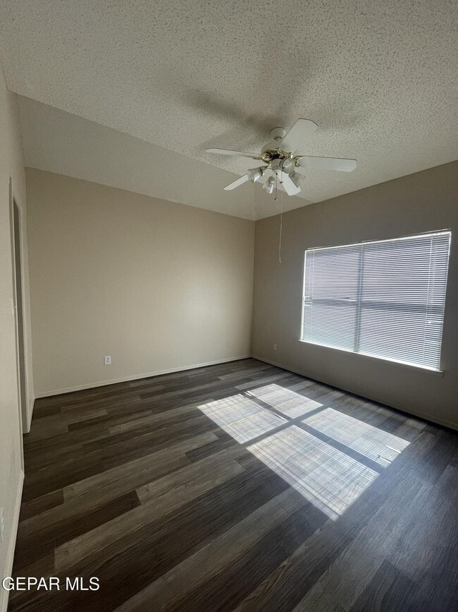 Building Photo - 3708 Prairie Rose St