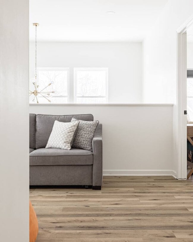 Building Photo - 35 Keystone Ave