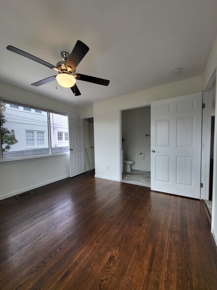 master bedroom - 1512A Sweetbriar Ave