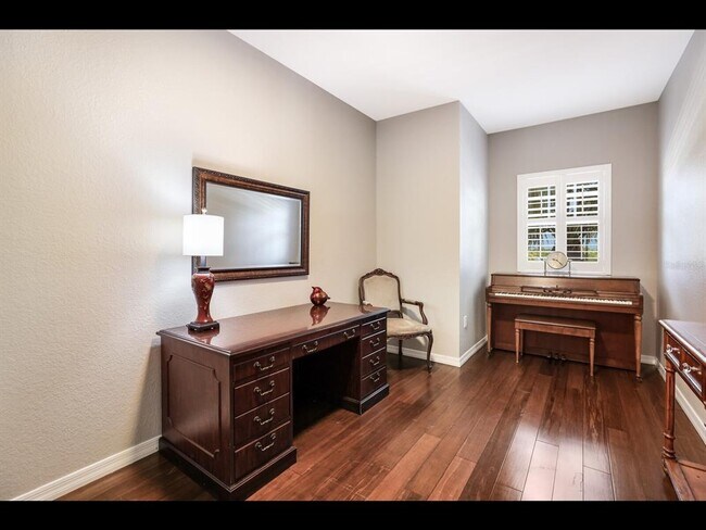 Building Photo - 1064 N Tamiami Trl