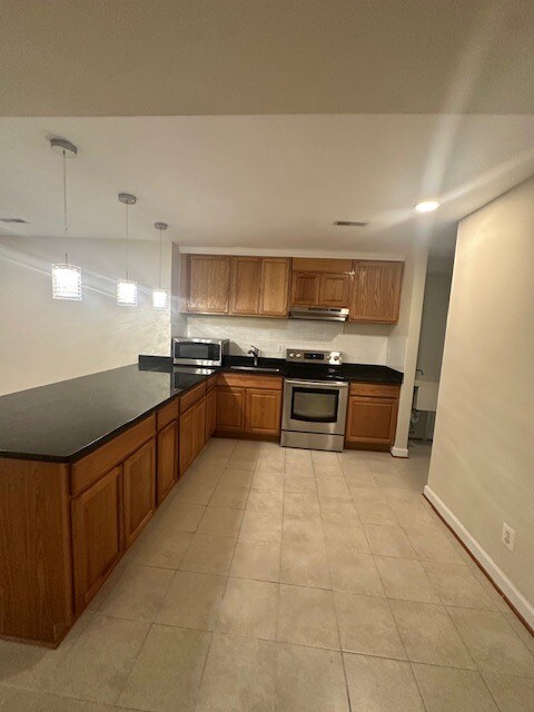 Building Photo - 2907 Dumas St