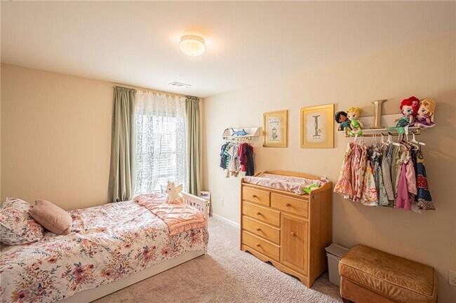 Building Photo - 305 Thimbleberry Dr
