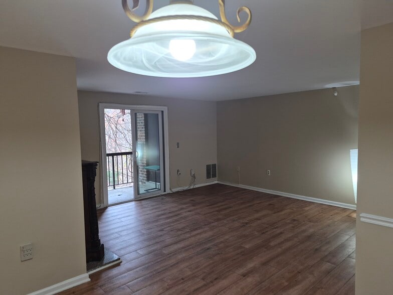 Building Photo - 13211 Chalet Pl