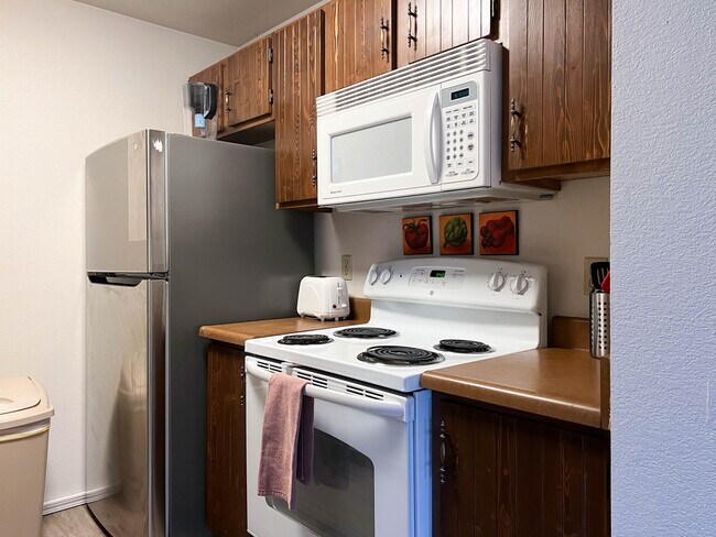 Building Photo - 4764 Mills Dr