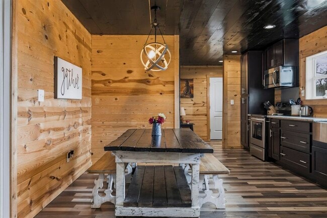 Building Photo - 10730 Barren River Rd