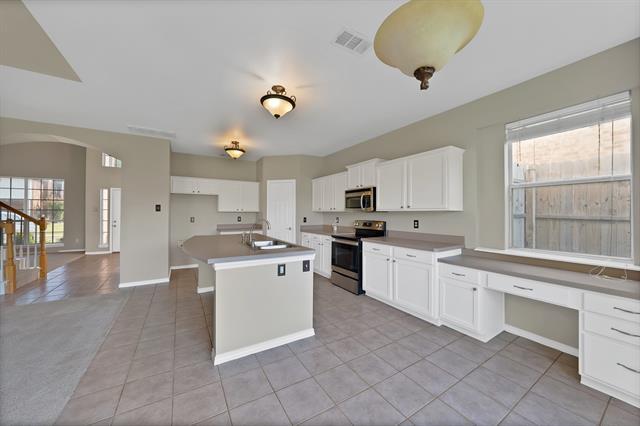 Building Photo - 211 Camp Creek Dr