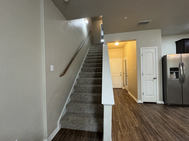 Building Photo - 623 Westfield Blvd