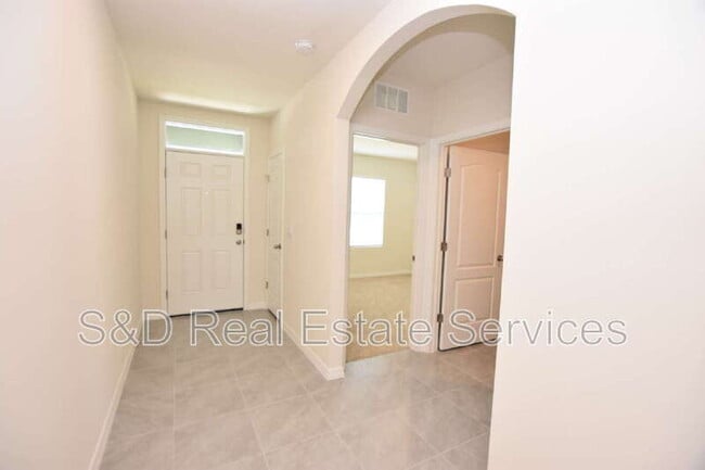 Building Photo - 5552 Siltstone St