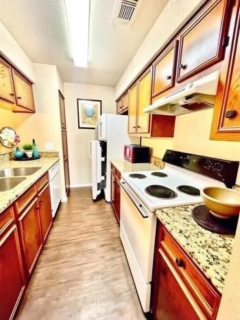 Building Photo - 10616 Mellow Ln