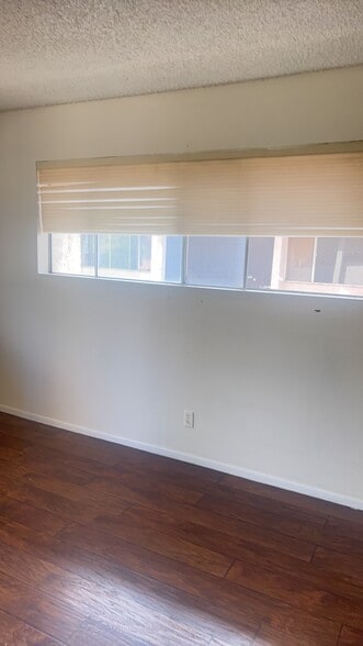 Building Photo - 700 W University Dr