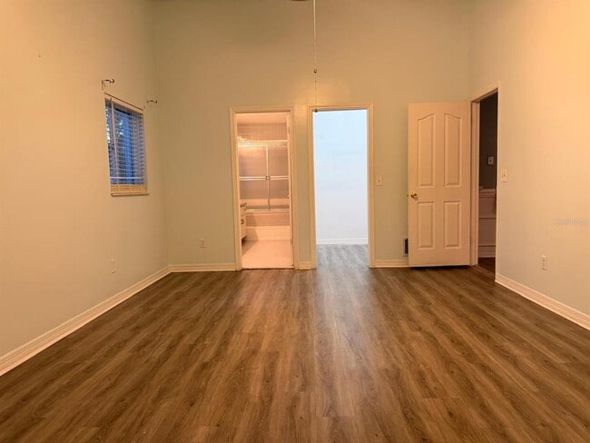 Building Photo - 104 Brewster Ln
