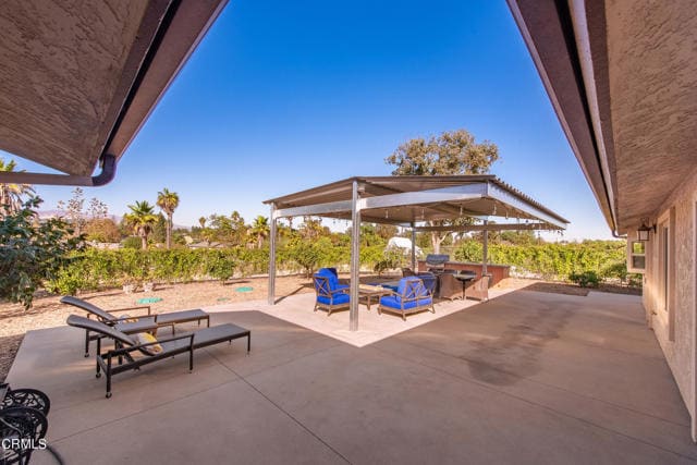 Building Photo - 6161 E Los Angeles Ave