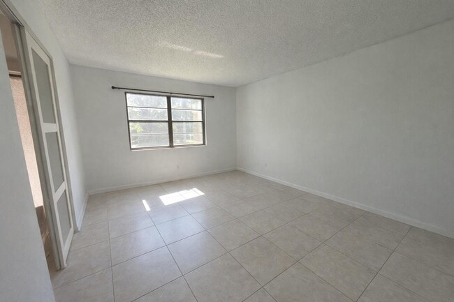 Building Photo - 9440 SW 8th St