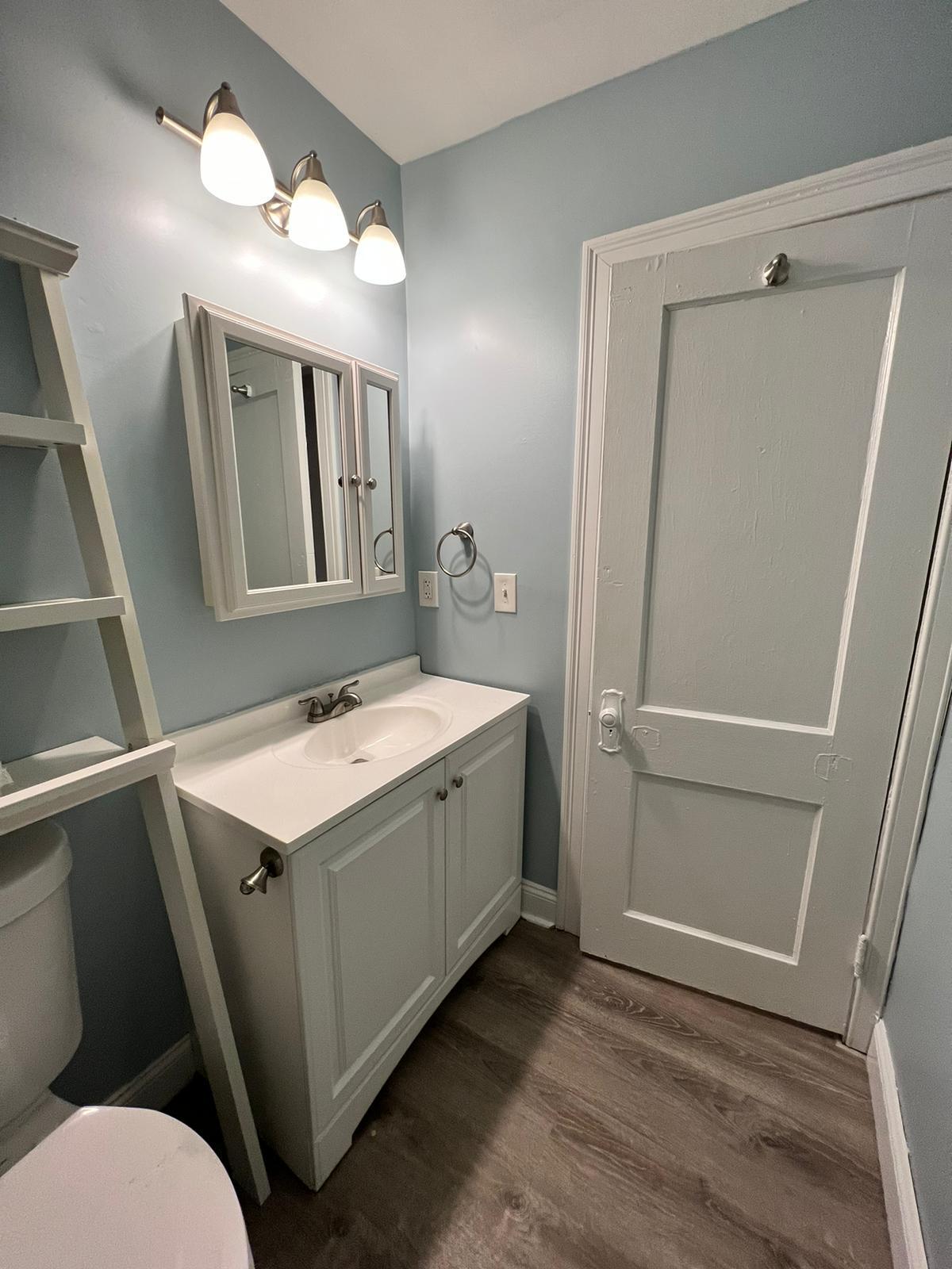 Building Photo - 988 Chicopee St