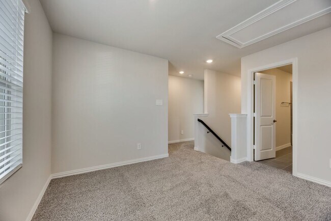 Building Photo - 3311 Celestial Ln