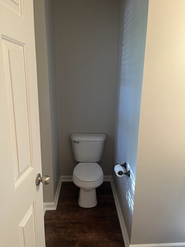 Building Photo - Charming 2 Bed, 2.5 Bath Townhouse in Nashville - Perfect Rental Opportunity!