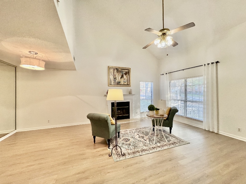 Building Photo - 117 Southampton Ct