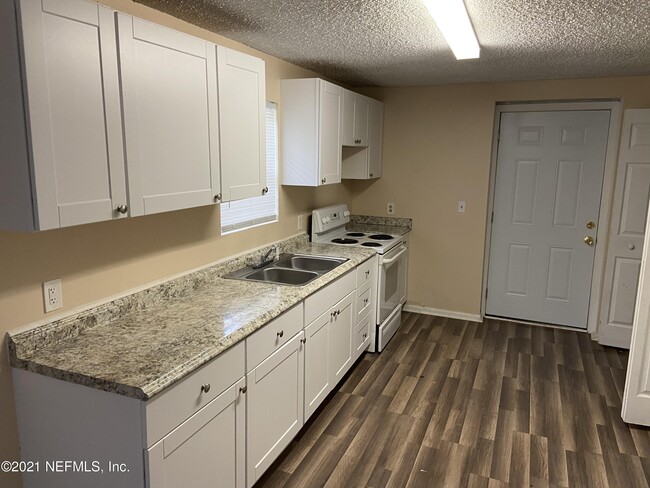 Building Photo - 3716 Stuart St