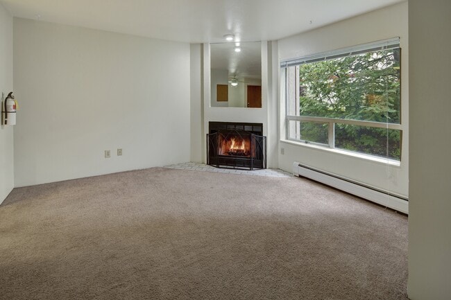 Building Photo - Chugach South