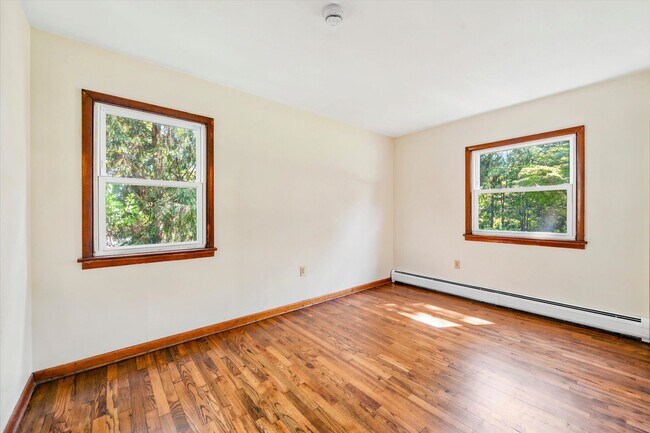 Building Photo - Charming 3 Bedroom, 2 Bathroom Ranch home in West Chester