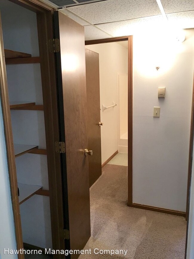 Building Photo - 3400 Balboa Ln