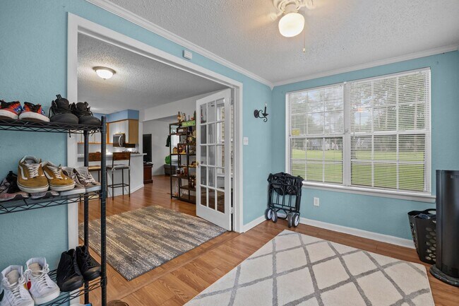 Building Photo - 5013 Thatcher Way