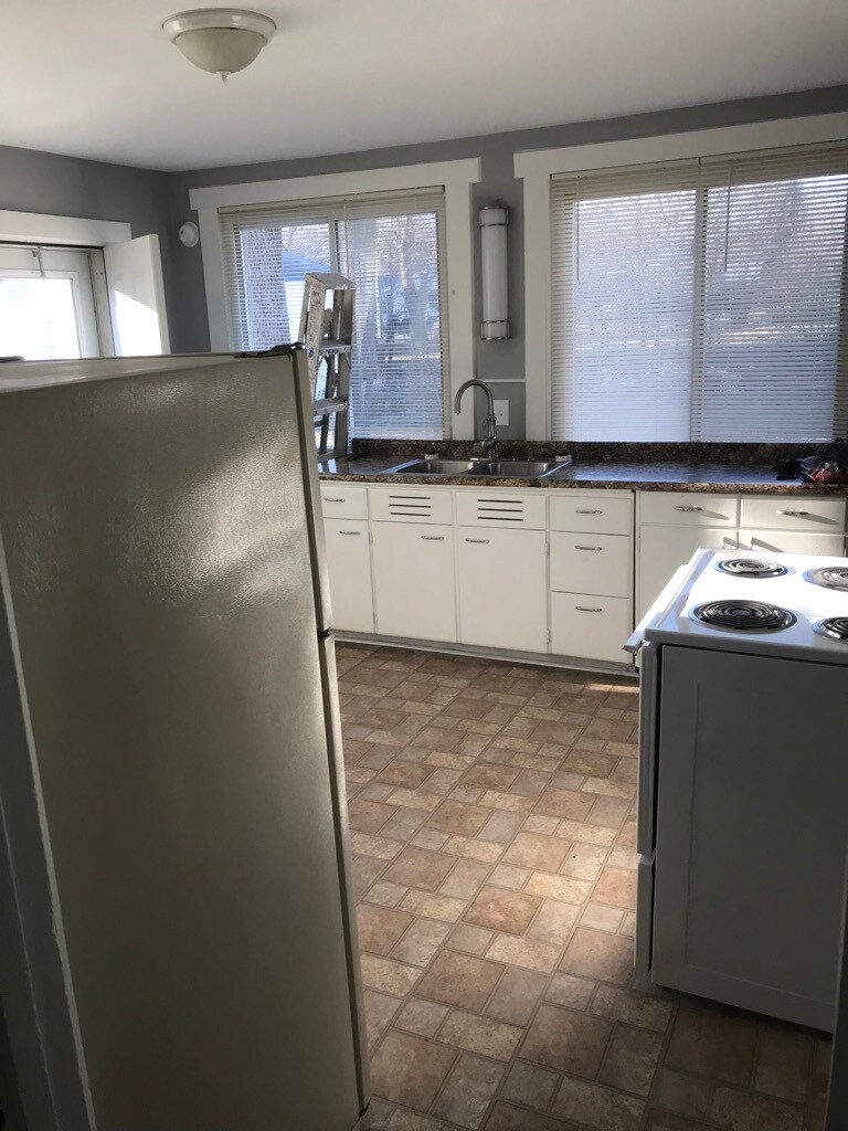 Building Photo - 734 Polk St