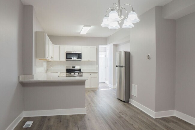 Building Photo - 1237 Carroll St