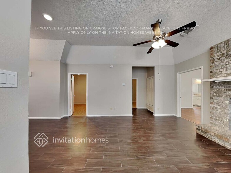 Building Photo - 922 Gaynor Ave