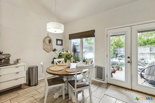 Building Photo - 313 Quarry St