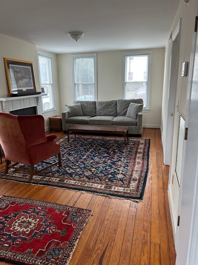 Living Room - 505 Hawke St