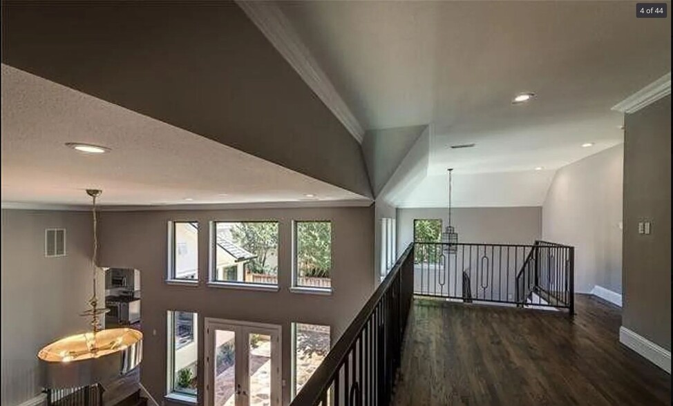 Building Photo - 10532 Barrywood Dr
