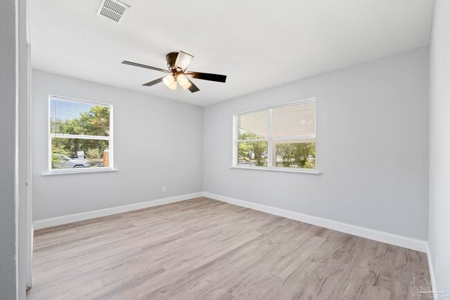 Building Photo - 1029 Kearny Dr