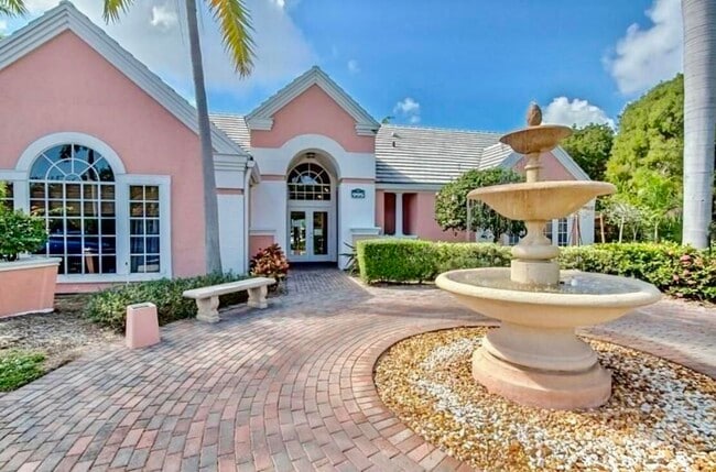 Building Photo - 1050 Crystal Way