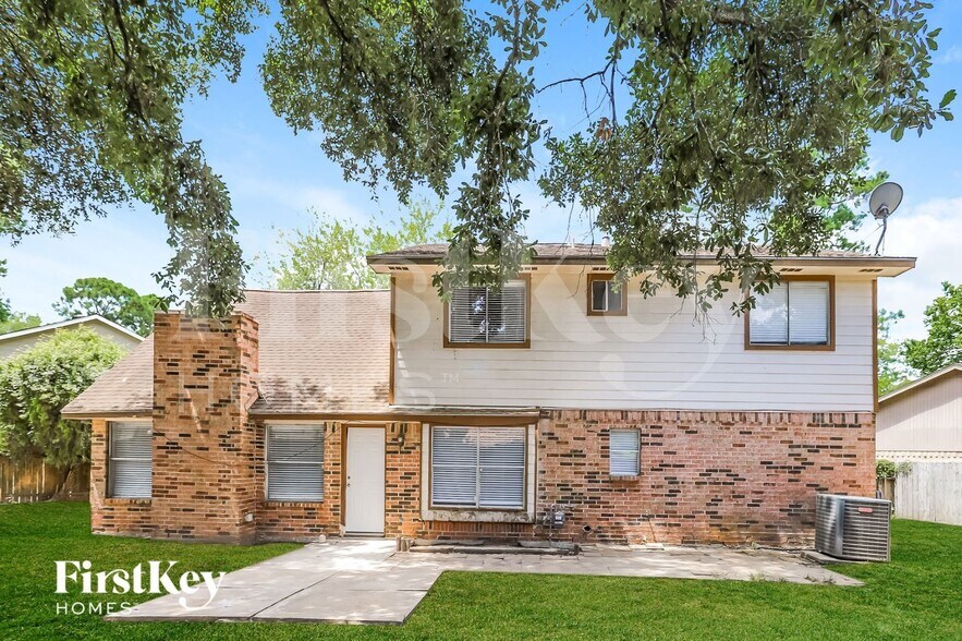 Building Photo - 20239 Misty Pines Dr