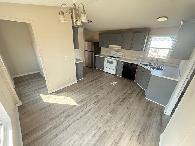 Building Photo - 2 Bed 1 Bath Highlandville, MO