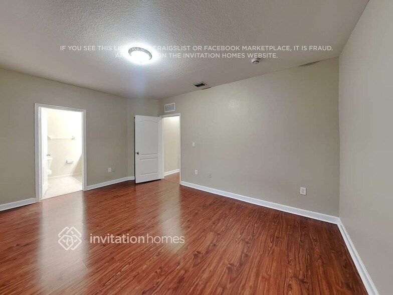 Building Photo - 8615 SW 214th Terrace