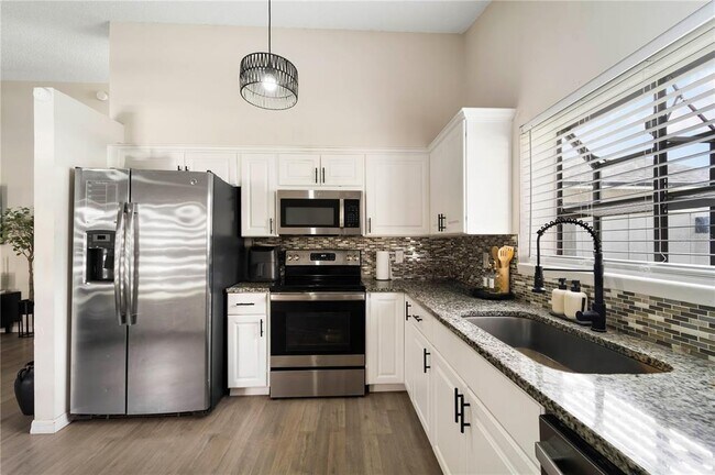 Building Photo - 9785 Piney Point Cir