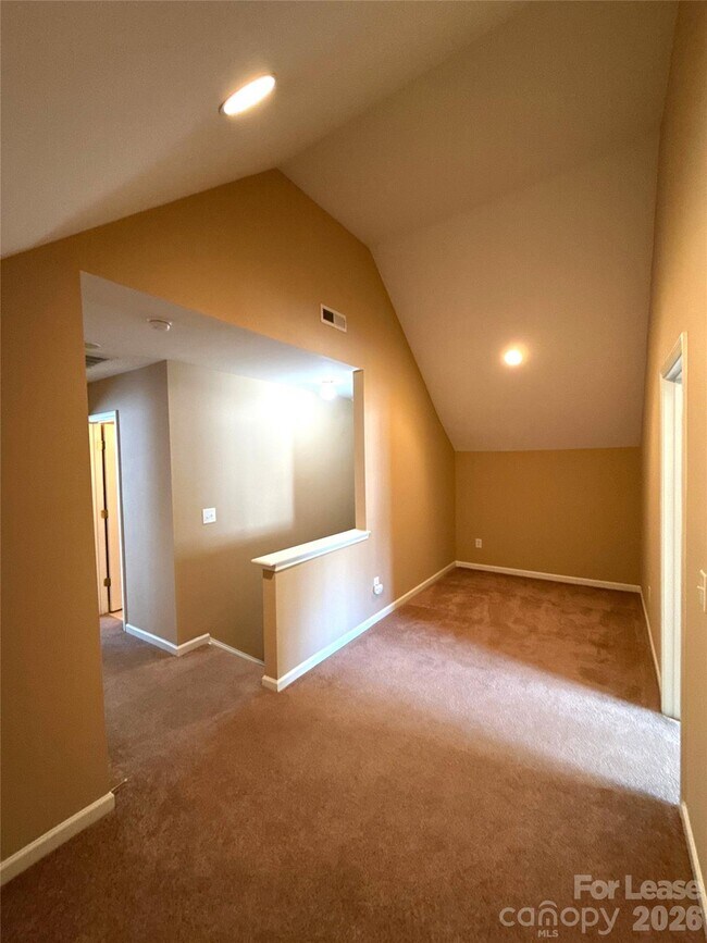 Building Photo - 7206 Oakwinds Ct