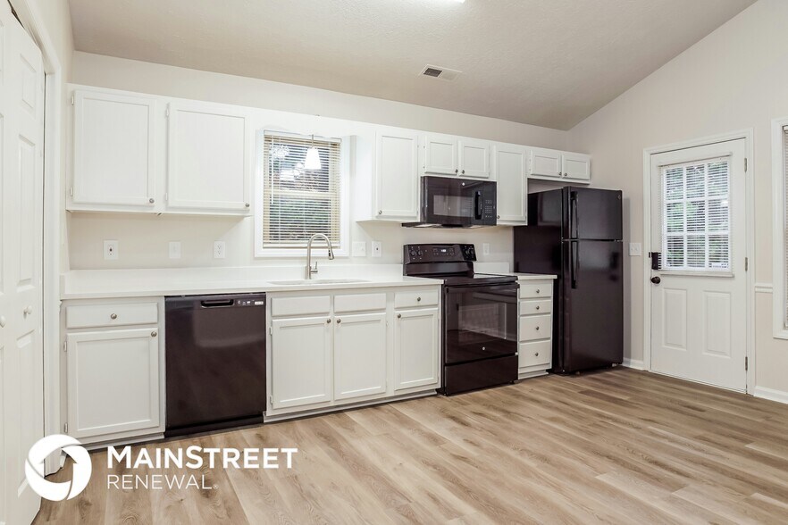 Building Photo - 4680 Murray Rd