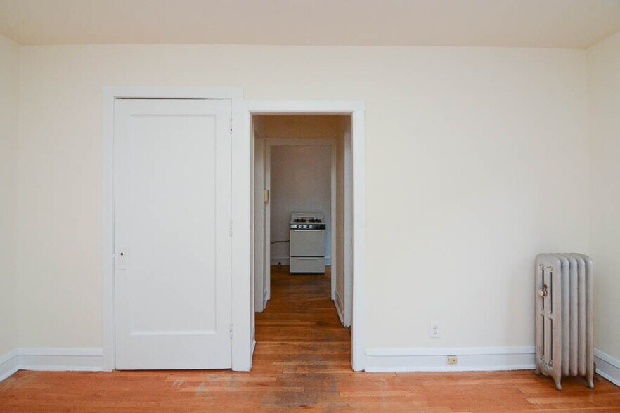 Building Photo - 3310 W Schubert Ave