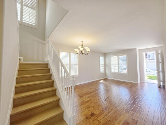 Building Photo - 2075 Purcell Pl