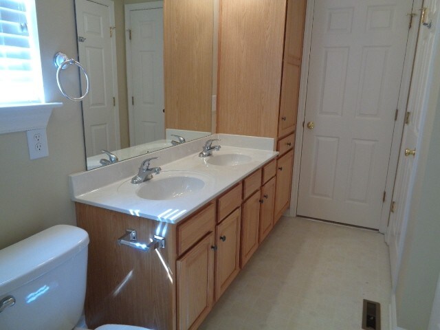 Building Photo - 4239 Turnberry Rd