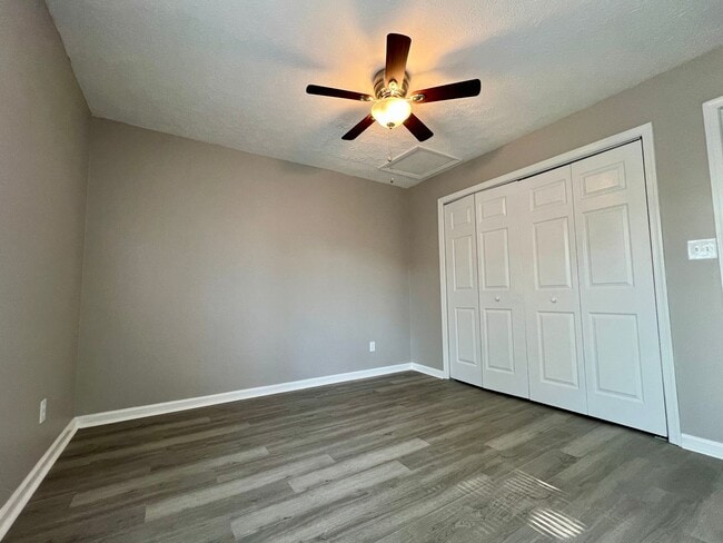 Building Photo - Well Appointed 1bdr 1bth Condo Apartment i...
