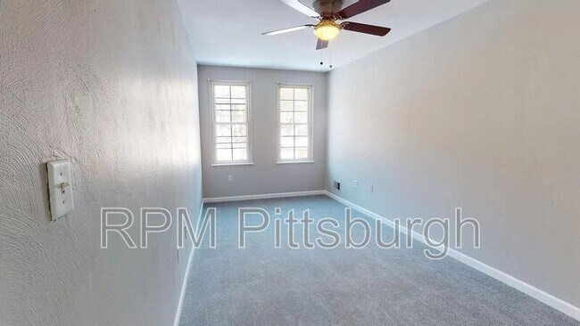 Building Photo - 2824 Salisbury St